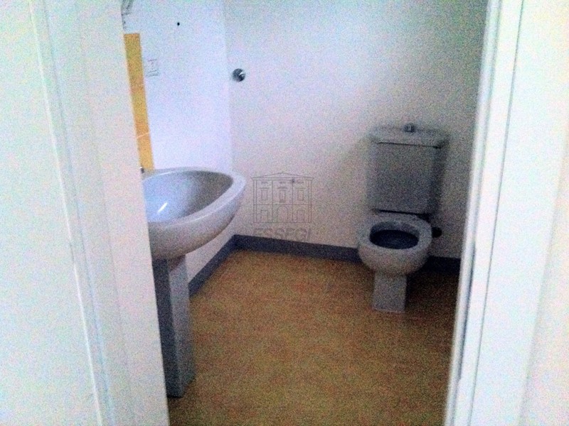 Capannone in Affitto a Lucca, 800€, 70 m²