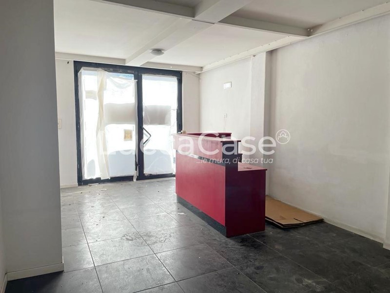 Negozio in Vendita a Viareggio, 320'000€, 155 m²