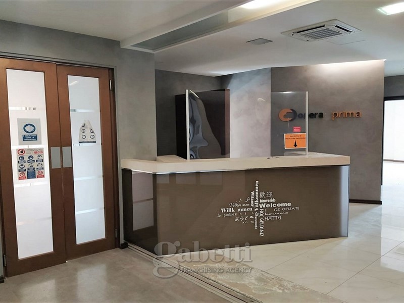 Ufficio in Affitto a Campobasso, 3'000€, 550 m²