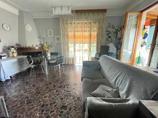 Quadrilocale in Vendita a Sarzana, 195'000€, 135 m²