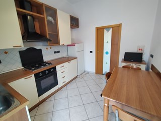 Appartamento in Vendita a Ancona, zona Pinocchio, 115'000€, 83 m²