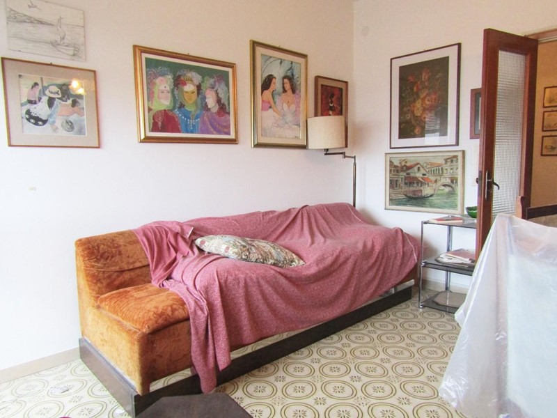 Quadrilocale in Vendita a Carrara, zona Marina di Carrara, 275'000€, 94 m², arredato