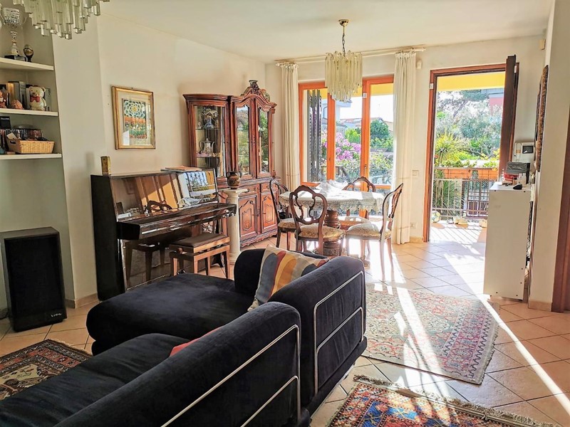 Villetta a schiera in Vendita a Carrara, 530'000€, 210 m², arredato