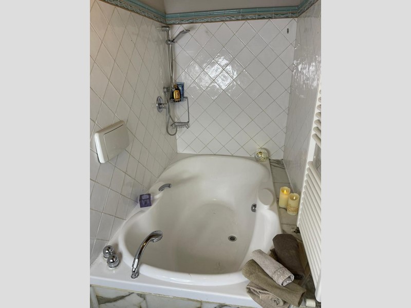 Casa Indipendente in Vendita a Carrara, 135'000€, 100 m²