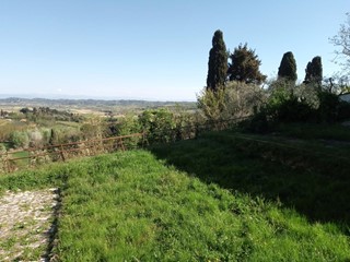 Appartamento in Vendita a Peccioli, 65'000€, 110 m²