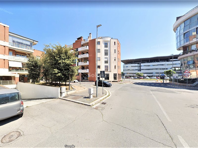 Box in Affitto a Fiumicino, zona Centro, 120€, 15 m²