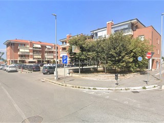 Box in Affitto a Fiumicino, zona Centro, 120€, 15 m²