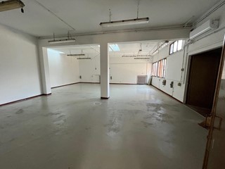Laboratorio in Affitto a Vinci, zona Sovigliana, 1'000€, 150 m²