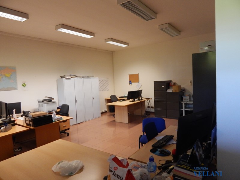 Capannone in Affitto a Carpi, 2'800€, 380 m²