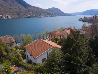 Villa in Vendita a Omegna, 440'000€, 240 m²