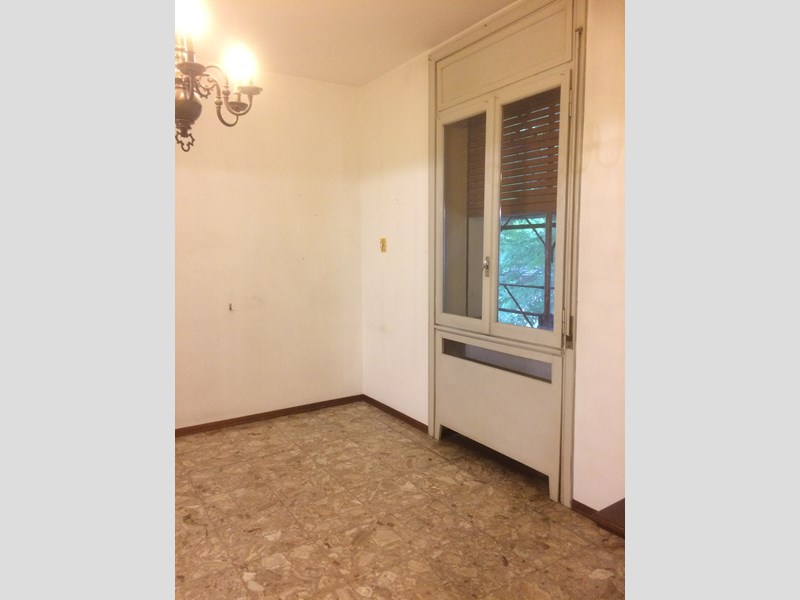 Appartamento in Vendita a Parma, zona CITTADELLA, 230'000€, 100 MQ