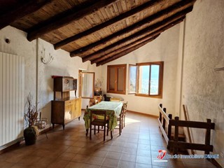 Trilocale in Vendita a Losine, 55'000&euro;, 84 m²
