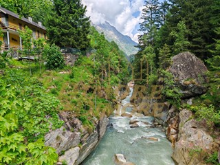 Trilocale in Vendita a Macugnaga, 110'000€, 50 m², arredato