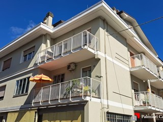 Appartamento in Vendita a Pesaro, 195'000&euro;, 145 m²