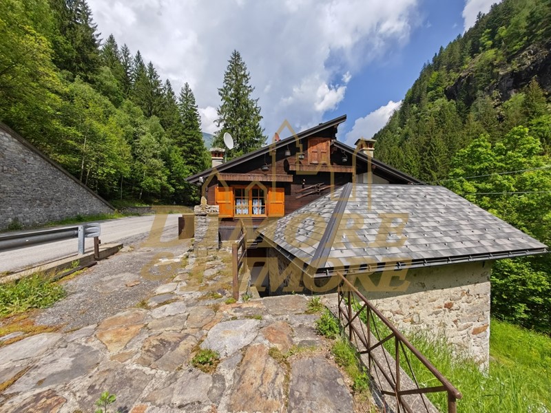 Quadrilocale in Vendita a Macugnaga, 170'000&euro;, 70 m²