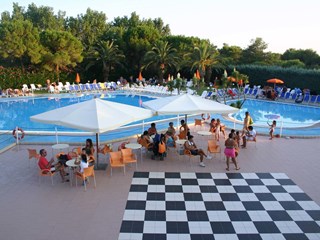 Bilocale in Affitto a Ugento, zona Fontanelle, 55 m², arredato