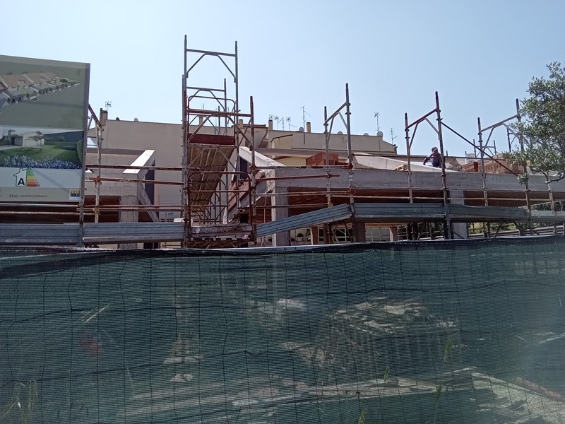 Villa bifamiliare in Vendita a Roma, zona morena centroni, 299'000€, 100 m²