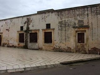 Rustico in Vendita a Carmiano, zona centro storico, 210'000€, 400 m²