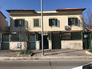 Monolocale in Vendita a Roma, zona quadraro, 85'000€, 25 m²