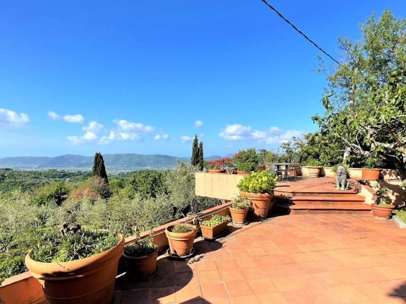 Casa Indipendente in Vendita a Fosdinovo, 750'000€, 400 m²