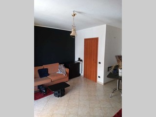 Trilocale in Vendita a Floridia, 70'000€, 