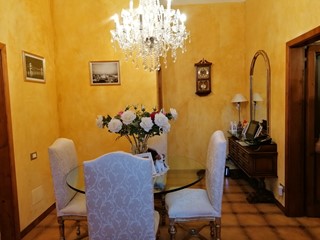 Casa Semi Indipendente in Vendita a Carrara, zona Fossone, 330'000€, 100 m²