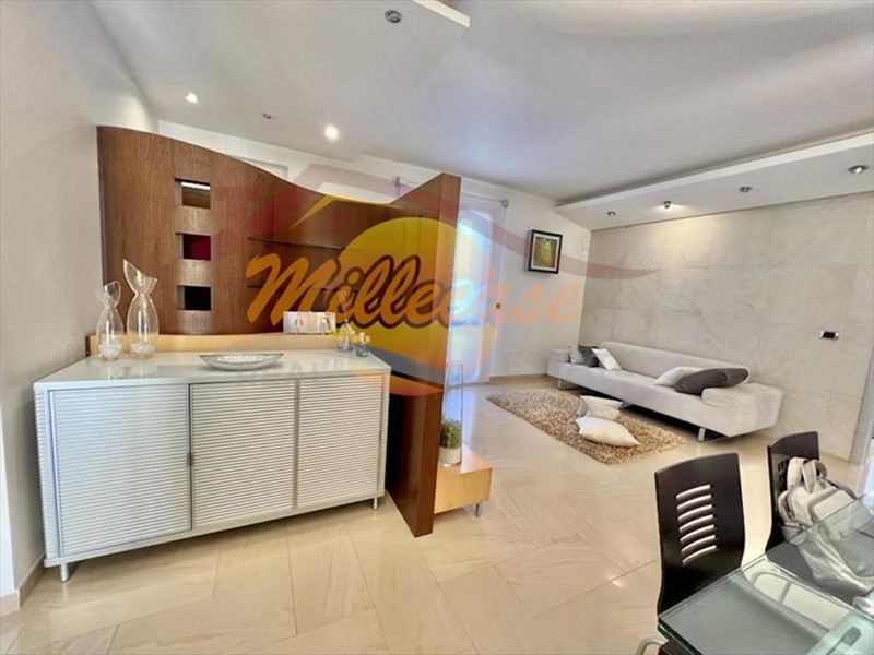 Trilocale in Vendita a Siracusa, zona Tisia - Tica - Zecchino, 220'000&euro;, 105 m²