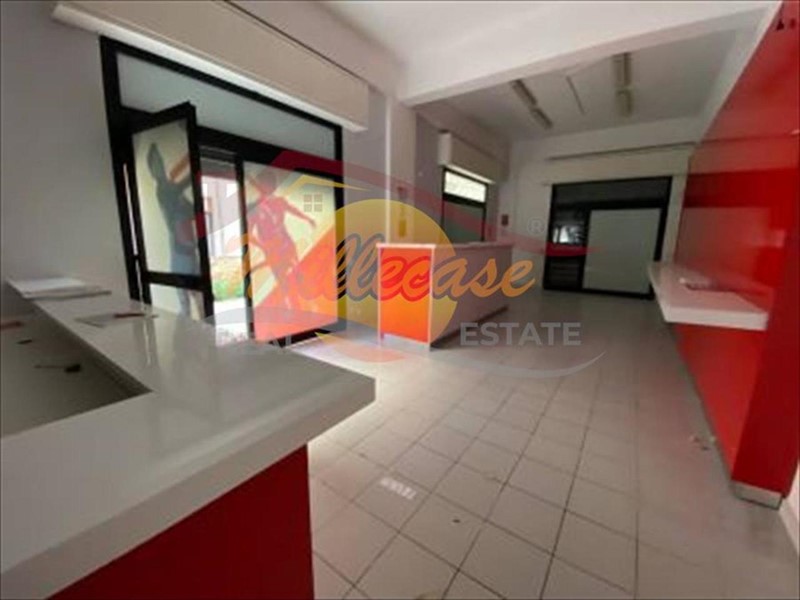 Immobile commerciale in Affitto a Siracusa, zona Tica, 700€, 70 m²