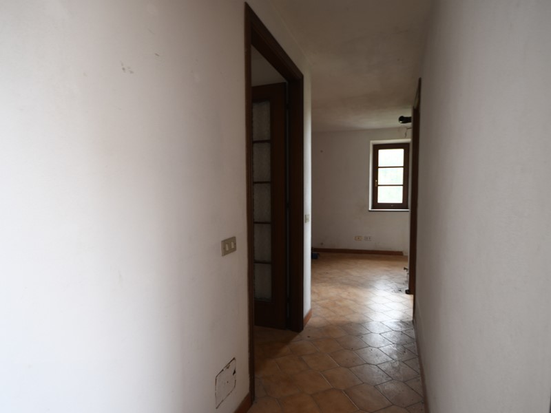 Casa Indipendente in Vendita a Luni, 125'000€, 100 m²