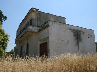 Casale in Vendita a Cutrofiano, zona Vicinale Castelle, 399'000€, 1000 m², con Box