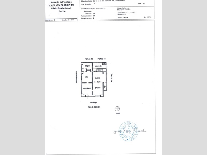 Appartamento in Vendita a Cutrofiano, zona Centro storico, 75'000€, 100 m²