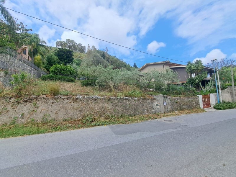 Terreno edificabile in Vendita a Barcellona Pozzo di Gotto, 65'000€, 430 m²