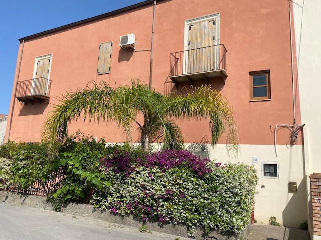 Bilocale in Vendita a Barcellona Pozzo di Gotto, 85'000€, 40 m², arredato