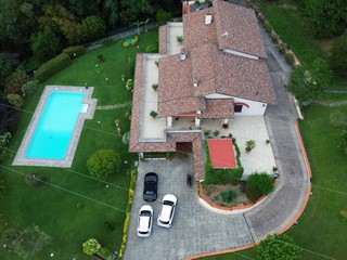 Casa Indipendente in Vendita a Sarzana, 1'500'000&euro;, 591 m²