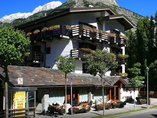Stanza in Vendita a Courmayeur, zona Centro, 5'000€, 80 m²