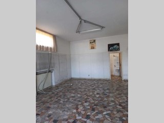 Capannone in Affitto a Pietrasanta, zona pietrasanta, 1'000€, 90 m²
