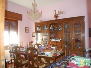 Casa Indipendente in Vendita a Lucca, zona santa maria a colle, 190'000€, 120 m²