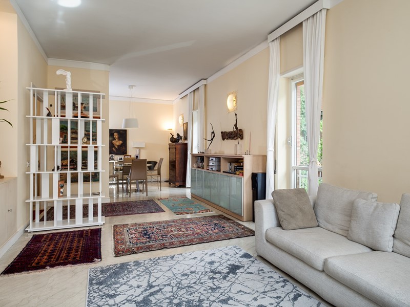 Appartamento in Vendita a Roma, zona Cortina d'Ampezzo, 590'000€, 180 m²