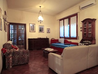 Casa Semi Indipendente in Vendita a San Miniato, 260'000€, 120 m², con Box