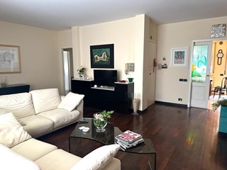 Appartamento in Vendita a Empoli, zona Santa Maria a Ripa, 385'000€, 165 m², con Box