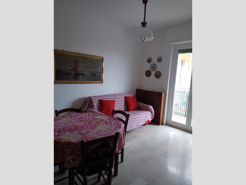 Trilocale in Affitto a Ceriale, zona Via Nuova di Peagna, 42, 1'500€, 70 m², arredato