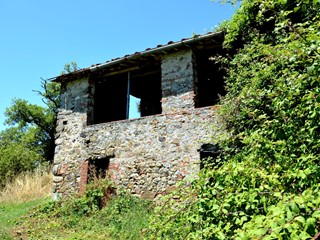 Casa Indipendente in Vendita a Lucca, zona Pieve Santo Stefano, 350'000€, 350 m²