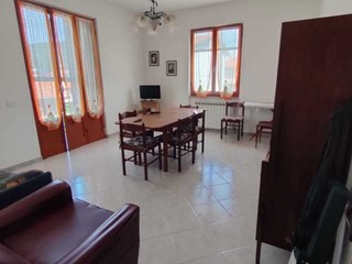 Quadrilocale in Vendita a Ameglia, zona Fiumaretta, 270'000&euro;, 90 m²