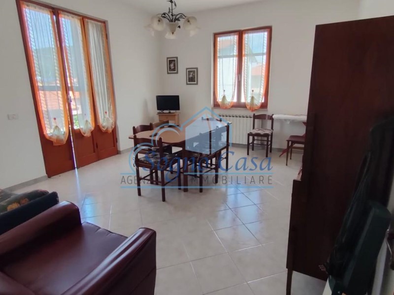 Quadrilocale in Vendita a Ameglia, zona Fiumaretta, 270'000&euro;, 90 m², arredato