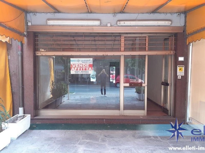Immobile commerciale in Vendita a Massa, zona Marina di Massa, 190'000€, 90 m²