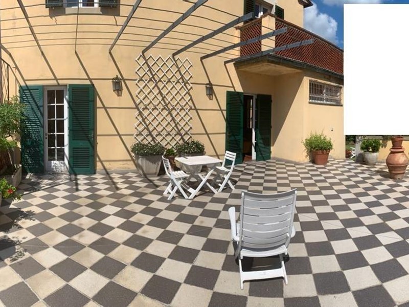 Casa Semi Indipendente in Vendita a Buti, 320'000€, 400 m², con Box