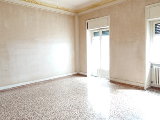 Ufficio in Vendita a Ragusa, 80'000&euro;, 170 m²