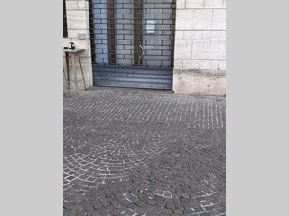 Immobile commerciale in Affitto a Terni, zona CENTRALISSIMO, 1'200€, 30 m²