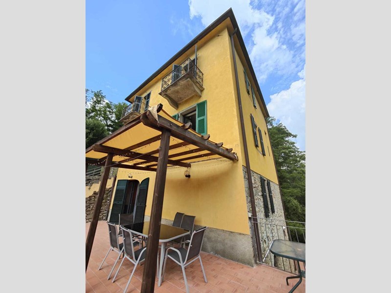 Casa Indipendente in Vendita a Licciana Nardi, 269'000€, 300 m², arredato