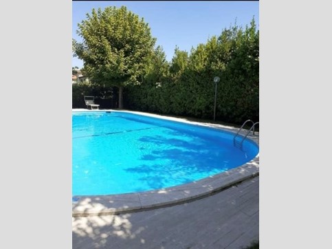 Bilocale in Vendita a Pietrasanta, zona Marina Di Pietrasanta, 390'000€, 65 m², arredato